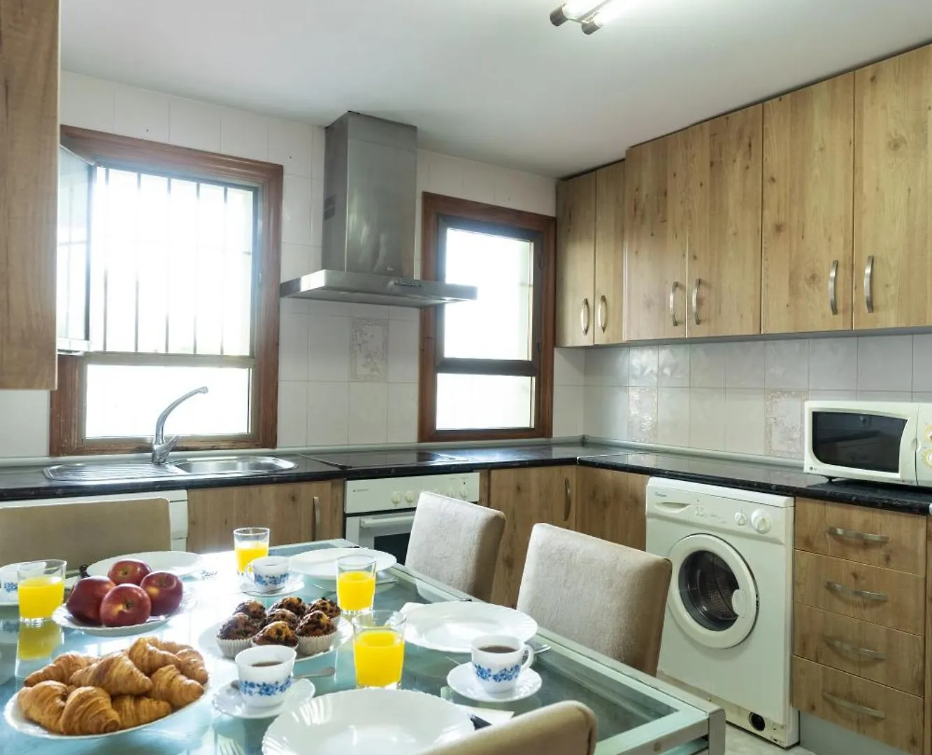 Trendyhomes Chalet Con Piscina Roquetas de Mar Spain