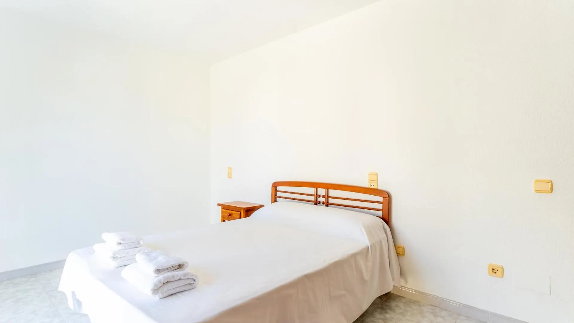Trendyhomes Chalet Con Piscina Roquetas de Mar 0*,