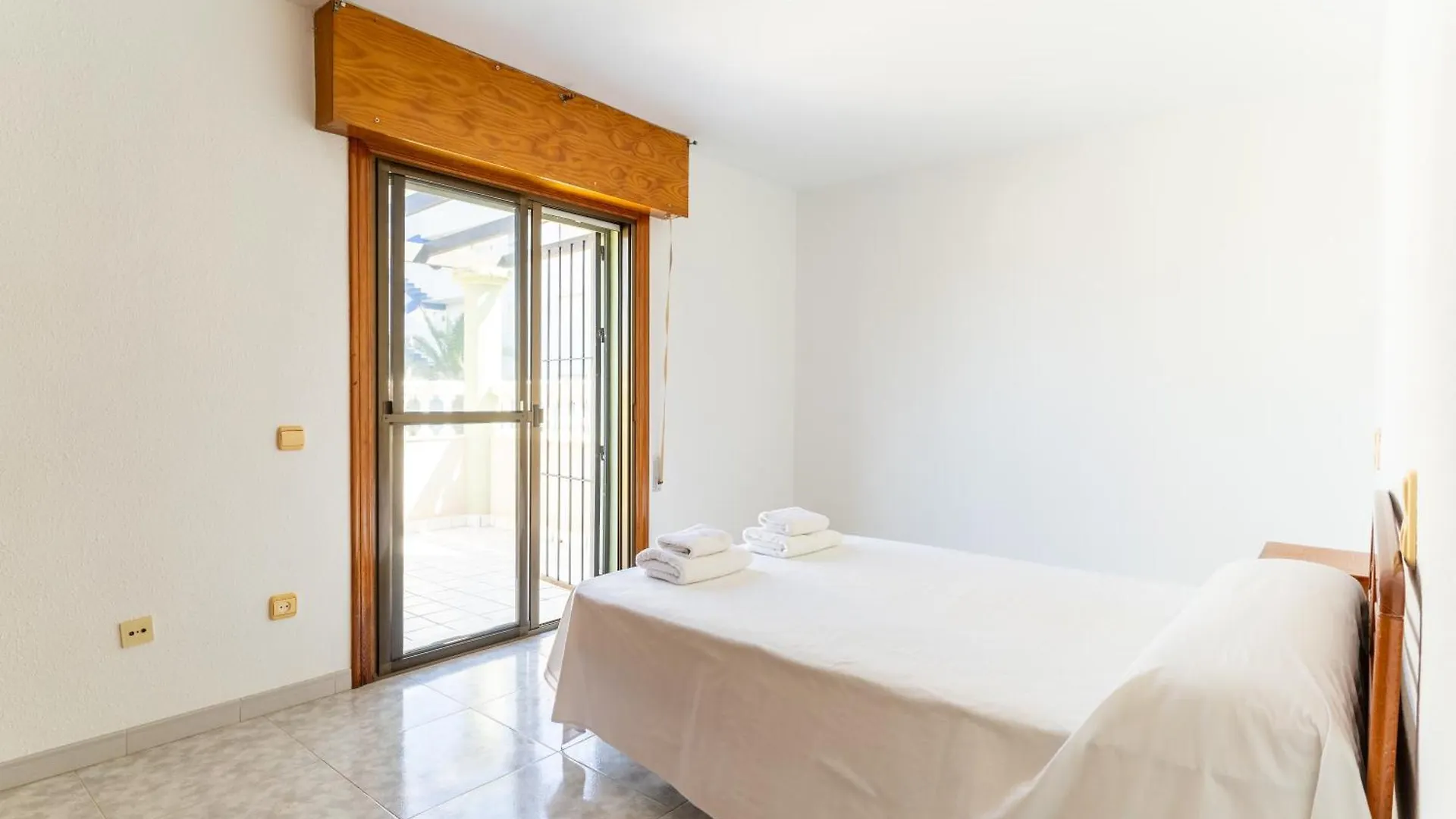 Trendyhomes Chalet Con Piscina Roquetas de Mar